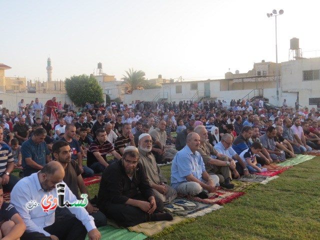  كفرقاسم - فيديو : تتصافح الايدي وتتعانق الرقاب في صلاة عيد الاضحى المبارك في المصلى ومشاركة واسعة مع الابتسامة 